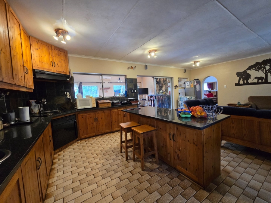 4 Bedroom Property for Sale in Universitas Ridge Free State